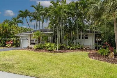 8745 SW 182nd Ter, Palmetto Bay, FL 33157 - Photo 7