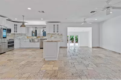 8745 SW 182nd Ter, Palmetto Bay, FL 33157 - Photo 15