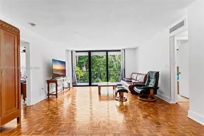 101 Ocean Lane Dr #209, Key Biscayne, FL 33149 - Photo 5