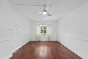 100 Edgewater Dr, Coral Gables, FL 33133 - Photo 15
