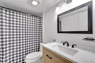 126 S Cypress Rd, Pompano Beach, FL 33060 - Photo 9