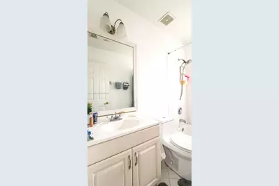 5662 NW 112th Ct #., Doral, FL 33178 - Photo 29