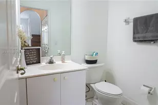 5662 NW 112th Ct, Doral, FL 33178 - Photo 15