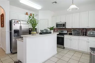 5662 NW 112th Ct, Doral, FL 33178 - Photo 11