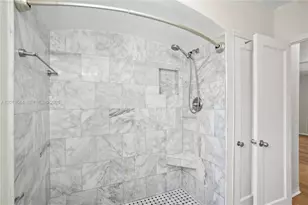 2460 SW 24th St, Miami, FL 33145 - Photo 23