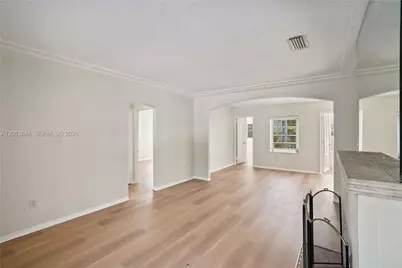 2460 SW 24th St, Miami, FL 33145 - Photo 7