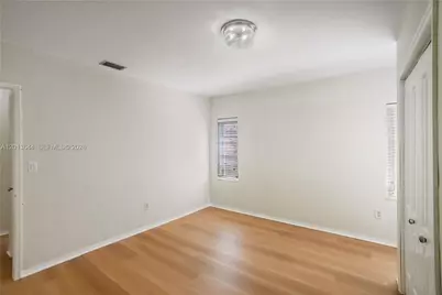 2460 SW 24th St, Miami, FL 33145 - Photo 25