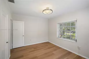 2460 SW 24th St, Miami, FL 33145 - Photo 19