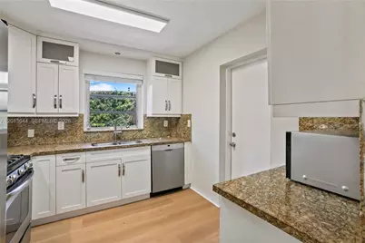 2460 SW 24th St, Miami, FL 33145 - Photo 39