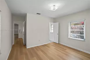 2460 SW 24th St, Miami, FL 33145 - Photo 33