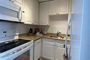 5050 NW 7th St, Miami, FL 33126 - Photo 1