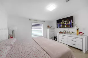19800 SW 180th Ave, Miami, FL 33187 - Photo 11