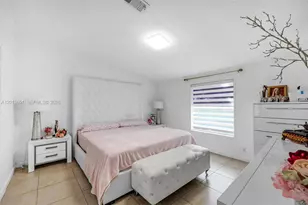 19800 SW 180th Ave, Miami, FL 33187 - Photo 9