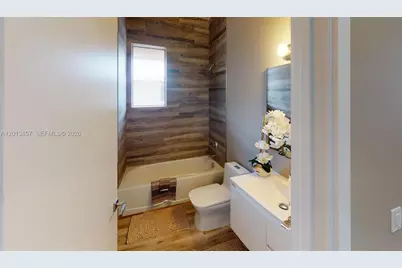[Address not provided], Fort Lauderdale, FL 33304 - Photo 15