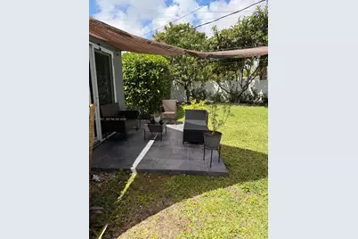 1001 NE 10th St #1, Hallandale Beach, FL 33009 - Photo 17