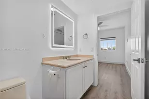 5271 SW 8th St, Miami, FL 33134 - Photo 17