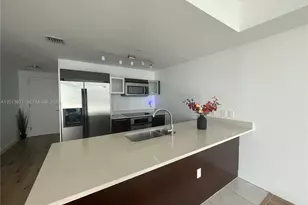 1900 N Bayshore Dr, Miami, FL 33132 - Photo 3