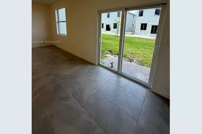 2740 SE 24th Ct #2740, Homestead, FL 33035 - Photo 9