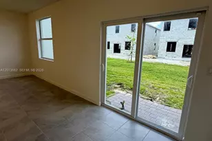 2740 SE 24th Ct, Homestead, FL 33035 - Photo 9