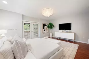 3274 Gifford Ln, Miami, FL 33133 - Photo 17