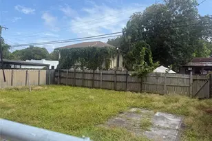 836 NW 49th St, Miami, FL 33127 - Photo 3