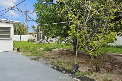 17155 NW 37th Ct, Miami Gardens, FL 33055 - Photo 35