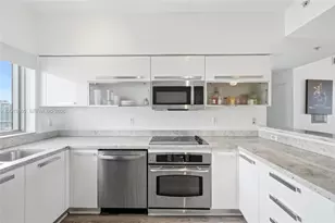 601 NE 36th St, Miami, FL 33137 - Photo 11