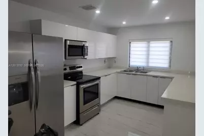 12686 NW 11th St, Miami, FL 33182 - Photo 5