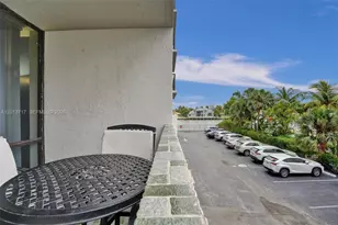 2017 S Ocean Dr, Hallandale Beach, FL 33009 - Photo 9