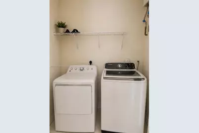 16036 NW 89th Ct, Miami Lakes, FL 33018 - Photo 25