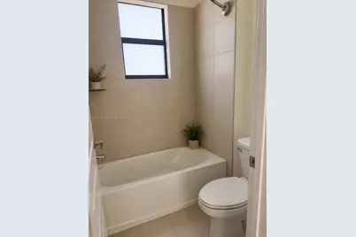 16036 NW 89th Ct, Miami Lakes, FL 33018 - Photo 19