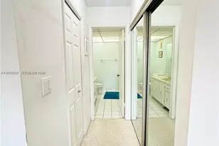 240 Lakeview Dr, Weston, FL 33326 - Photo 7