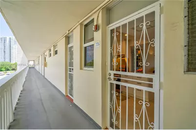 2851 Leonard Dr #J306, Aventura, FL 33160 - Photo 29