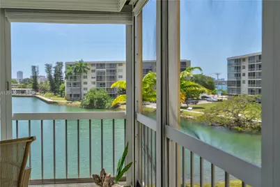 2851 Leonard Dr #J306, Aventura, FL 33160 - Photo 9
