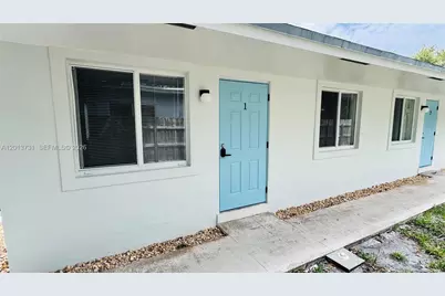 718 SE 13th St #2, Fort Lauderdale, FL 33316 - Photo 3