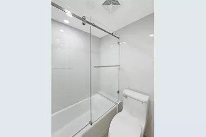 1145 Normandy Dr #202, Miami Beach, FL 33141 - Photo 29