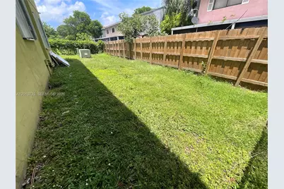209 NE 141st St #4, Miami, FL 33161 - Photo 13