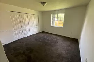 209 NE 141st St, Miami, FL 33161 - Photo 5