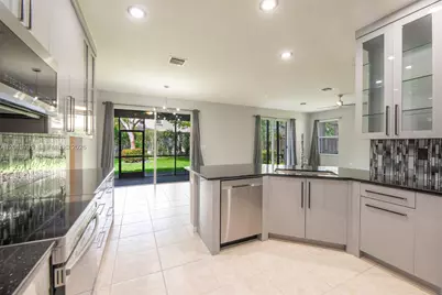 4207 W Whitewater Ave, Weston, FL 33332 - Photo 19