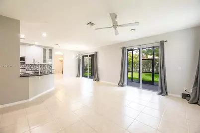 4207 W Whitewater Ave, Weston, FL 33332 - Photo 11