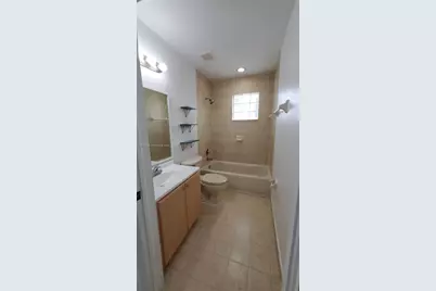 8804 NW 109th Pl #402, Doral, FL 33178 - Photo 13