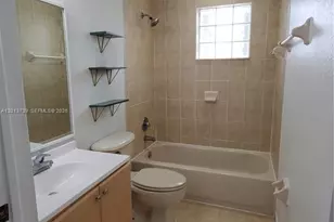 8804 NW 109th Pl, Doral, FL 33178 - Photo 13