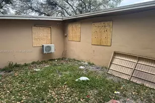3910 SW 34th Ave, West Park, FL 33023 - Photo 3