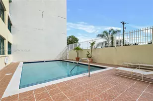 1350 NW 8th Ct, Miami, FL 33136 - Photo 11