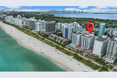 6039 Collins Ave #PH7, Miami Beach, FL 33140 - Photo 3