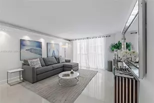 6039 Collins Ave, Miami Beach, FL 33140 - Photo 13