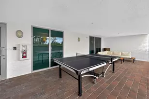 2681 N Flamingo Rd, Sunrise, FL 33323 - Photo 47