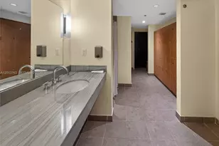 2681 N Flamingo Rd, Sunrise, FL 33323 - Photo 41