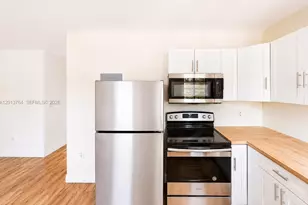 410 76th St, Miami Beach, FL 33141 - Photo 3