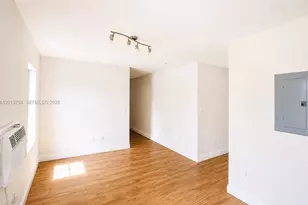 410 76th St, Miami Beach, FL 33141 - Photo 7